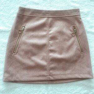 Forever 21. Casual solid Rose skirt, faux suede with mini zipped pockets.